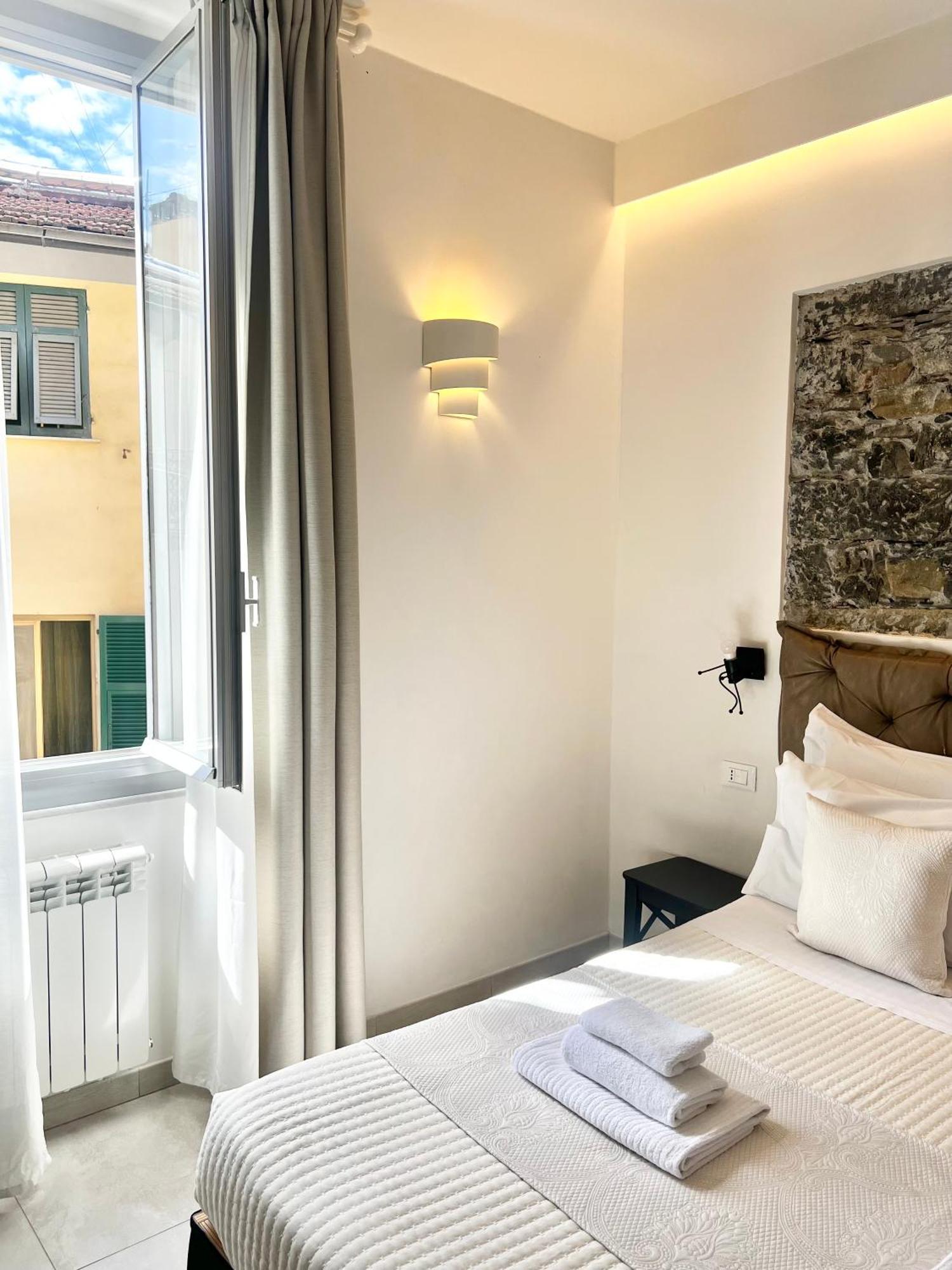 Sunset Rooms Специя Екстериор снимка