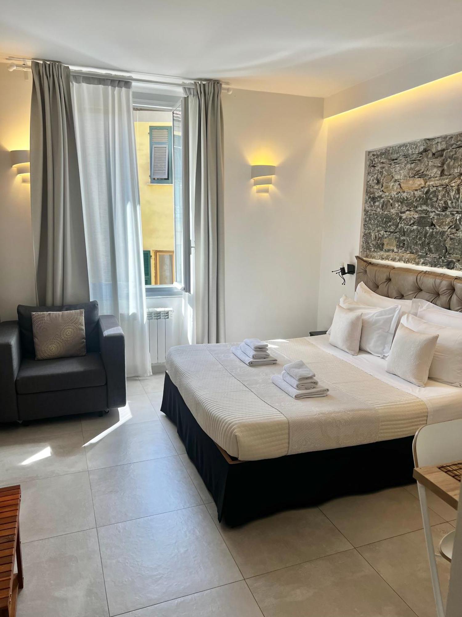 Sunset Rooms Специя Екстериор снимка